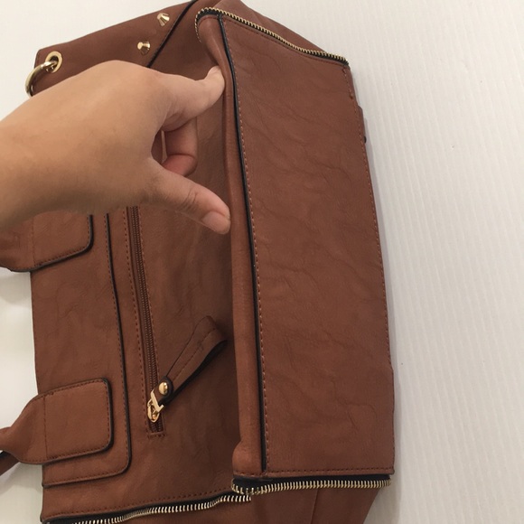 NEW! Camel Brown Stud Tote Bag Purse - Picture 3 of 4